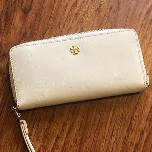 Tory Burch Wristlet Wallet